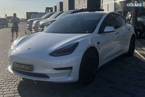 Tesla Model 3 2020 - фото 3