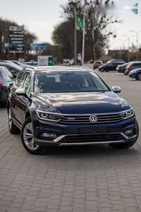 Volkswagen passat alltrack 2017 - фото 5