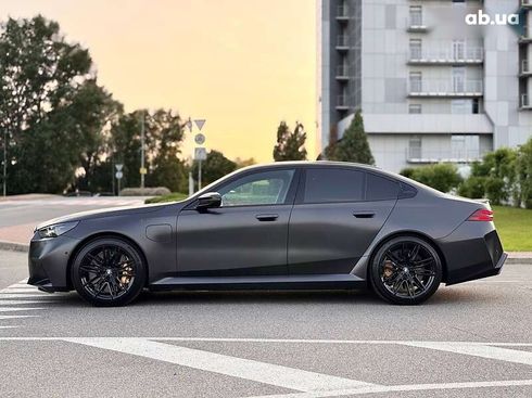 BMW M5 2025 - фото 5