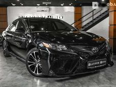 Продаж вживаних Toyota Camry 2018 року - купити на Автобазарі