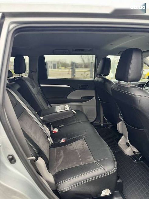 Toyota Highlander 2017 - фото 16