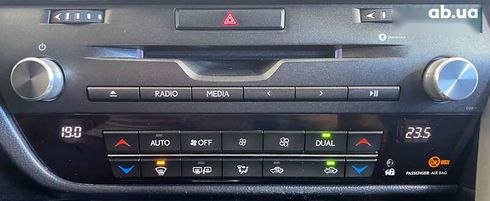 Lexus RX 2018 - фото 22