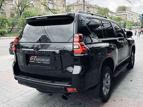 Toyota Land Cruiser Prado 2019 - фото 24