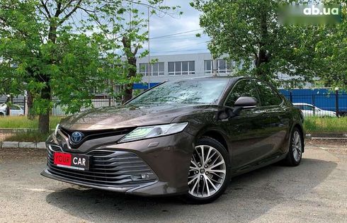 Toyota Camry 2019 - фото 7