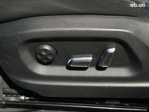 Audi Q3 2017 - фото 14