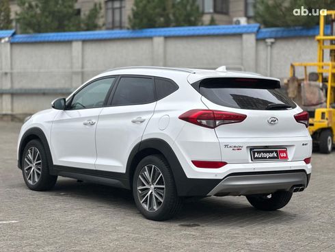 Hyundai Tucson 2017 белый - фото 7