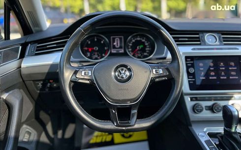 Volkswagen Passat 2017 - фото 15