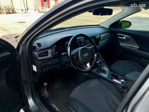 Kia Niro 2017 - фото 21