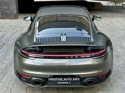 Porsche 911 2021 - фото 18