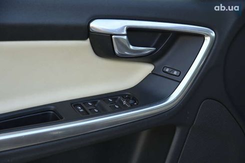 Volvo S60 2017 - фото 21