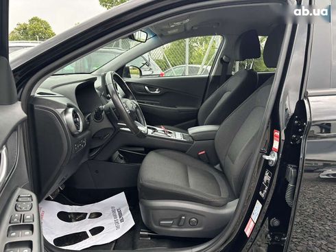 Hyundai Kona Electric 2021 - фото 17