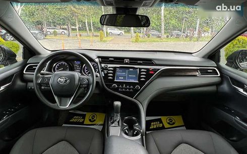 Toyota Camry 2018 - фото 12