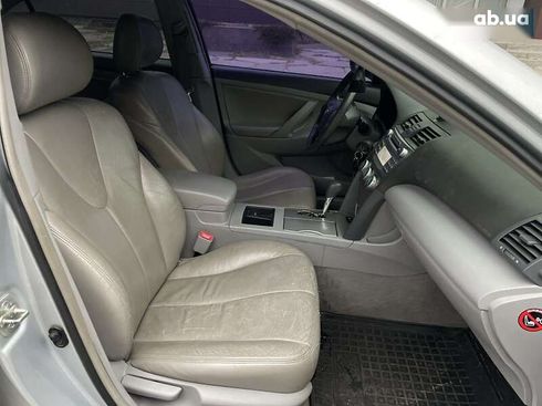 Toyota Camry 2008 - фото 17