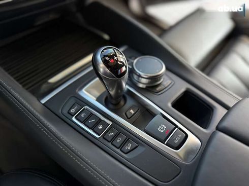 BMW X6 M 2017 - фото 29
