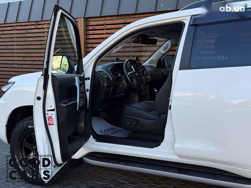 Toyota Land Cruiser Prado 2021 - фото 22