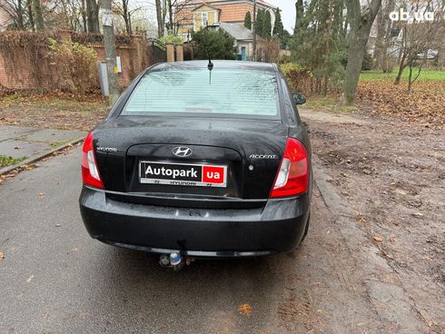 Hyundai Accent 2008 черный - фото 6