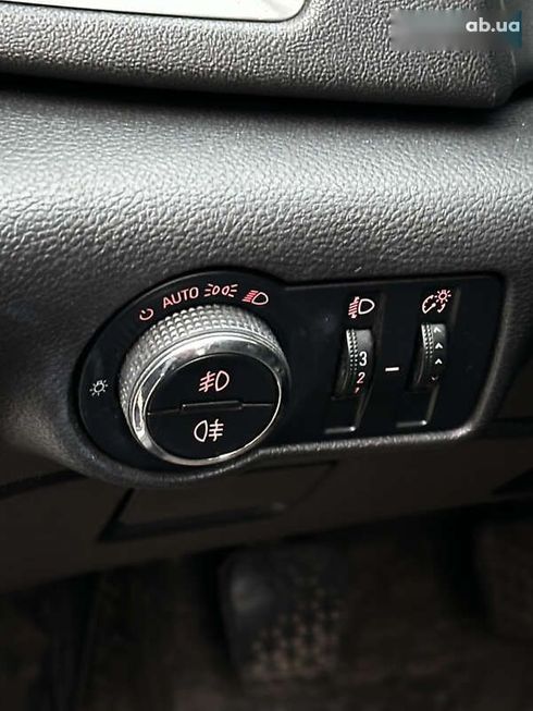 Opel Astra 2011 - фото 7