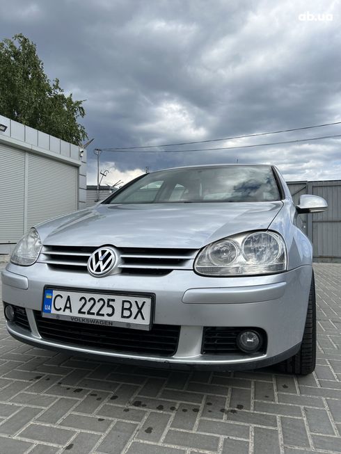 Volkswagen Golf 2007 серебристый - фото 2
