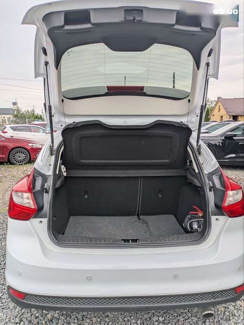 Ford Focus 2011 - фото 11