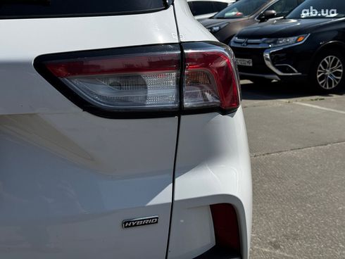 Ford Escape 2021 белый - фото 6
