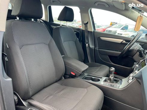 Volkswagen passat b7 2012 серый - фото 40