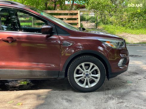 Ford Escape 2017 коричневый - фото 7