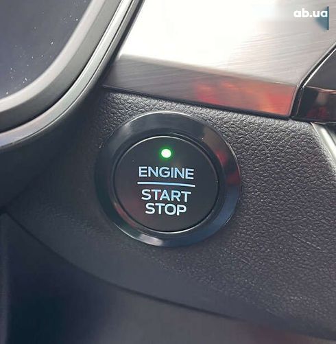 Ford Kuga 2021 - фото 18