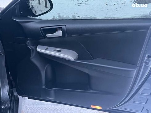 Toyota Camry 2013 черный - фото 15
