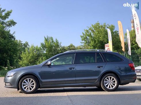Skoda Superb 2013 - фото 12