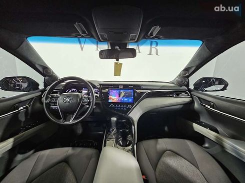 Toyota Camry 2017 - фото 18