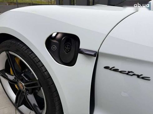 Porsche Taycan 2020 - фото 5
