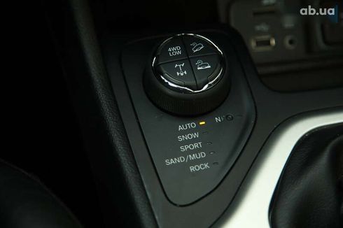 Jeep Cherokee 2017 - фото 19