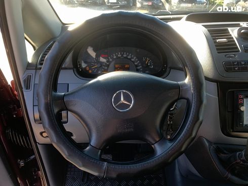 Mercedes-Benz Vito 2006 красный - фото 18