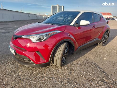 Toyota C-HR 2018 красный - фото 20