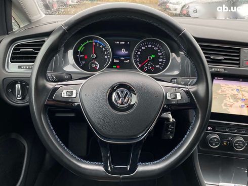 Volkswagen e-Golf 2020 - фото 25