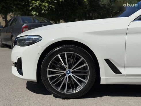 BMW 5 серия 2020 - фото 21