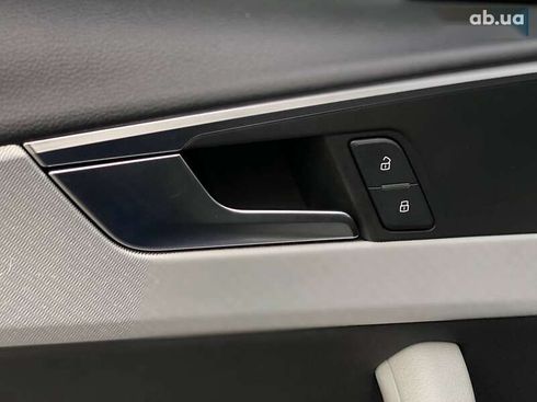 Audi A4 2018 - фото 24