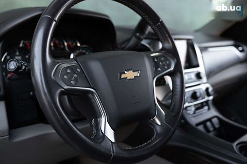 Chevrolet Suburban 2015 - фото 19