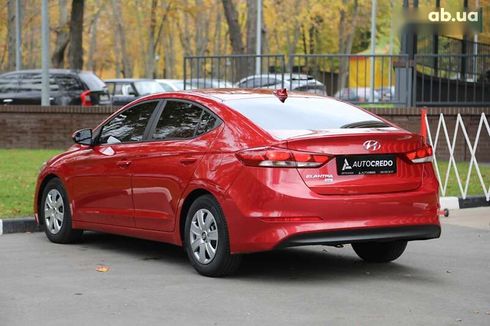 Hyundai Elantra 2016 - фото 6