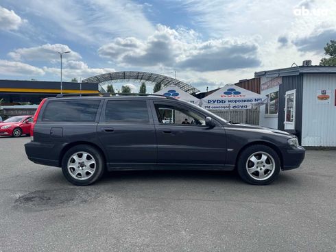 Volvo V70 2002 серый - фото 12