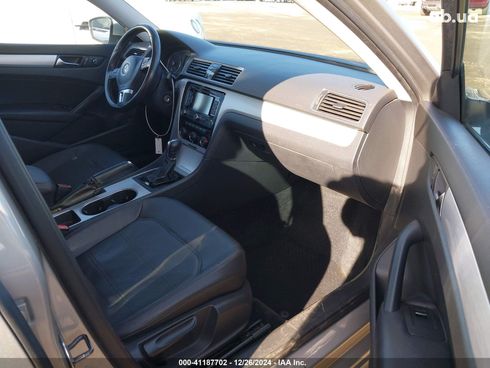 Volkswagen Passat 2013 серебристый - фото 8