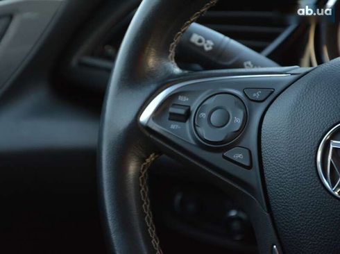 Buick Regal 2018 - фото 25
