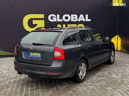 Skoda Octavia 2011 - фото 20