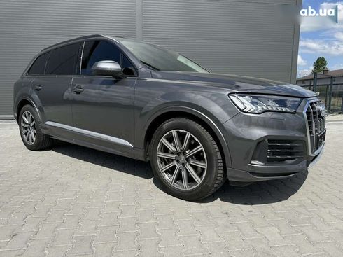 Audi Q7 2020 - фото 11