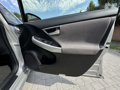 Toyota Prius 2013 - фото 25