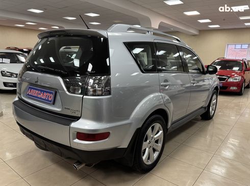 Mitsubishi Outlander XL 2010 серый - фото 6