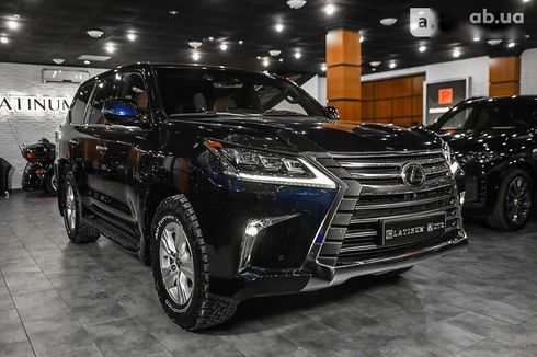 Lexus LX 2017 - фото 2