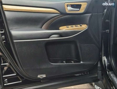 Toyota Highlander 2017 - фото 12