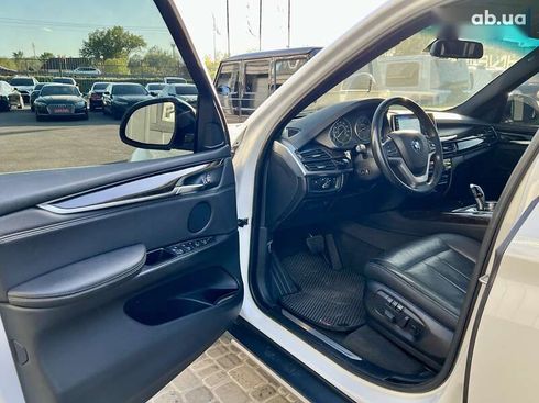 BMW X5 2017 - фото 14