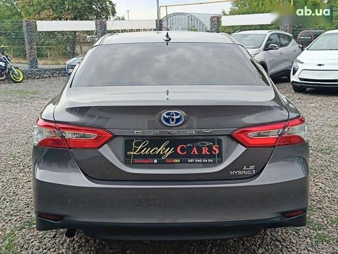 Toyota Camry 2019 - фото 7